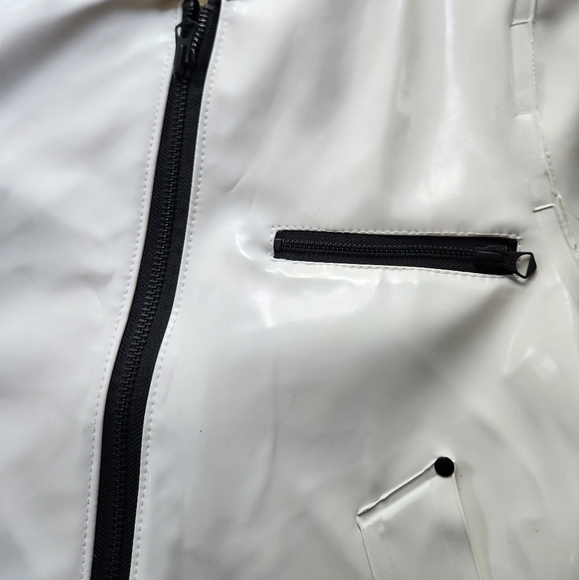 Stutterheim Soderman Opal White Moto Raincoat - Picture 8 of 15
